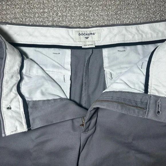 Men's Dockers Grey Pants - Picture 3 of 4